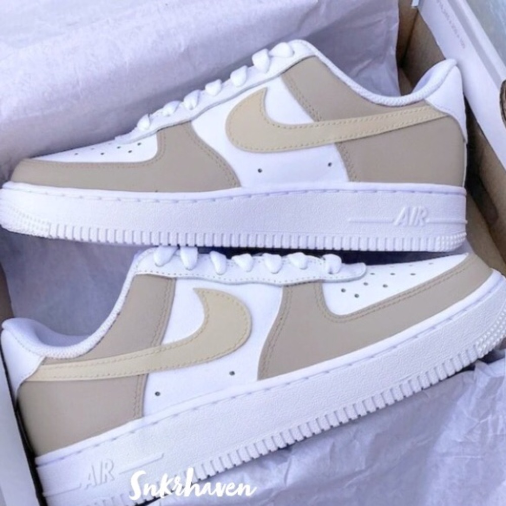 *Free 🎁* Nike custom Tan Air Force 1s